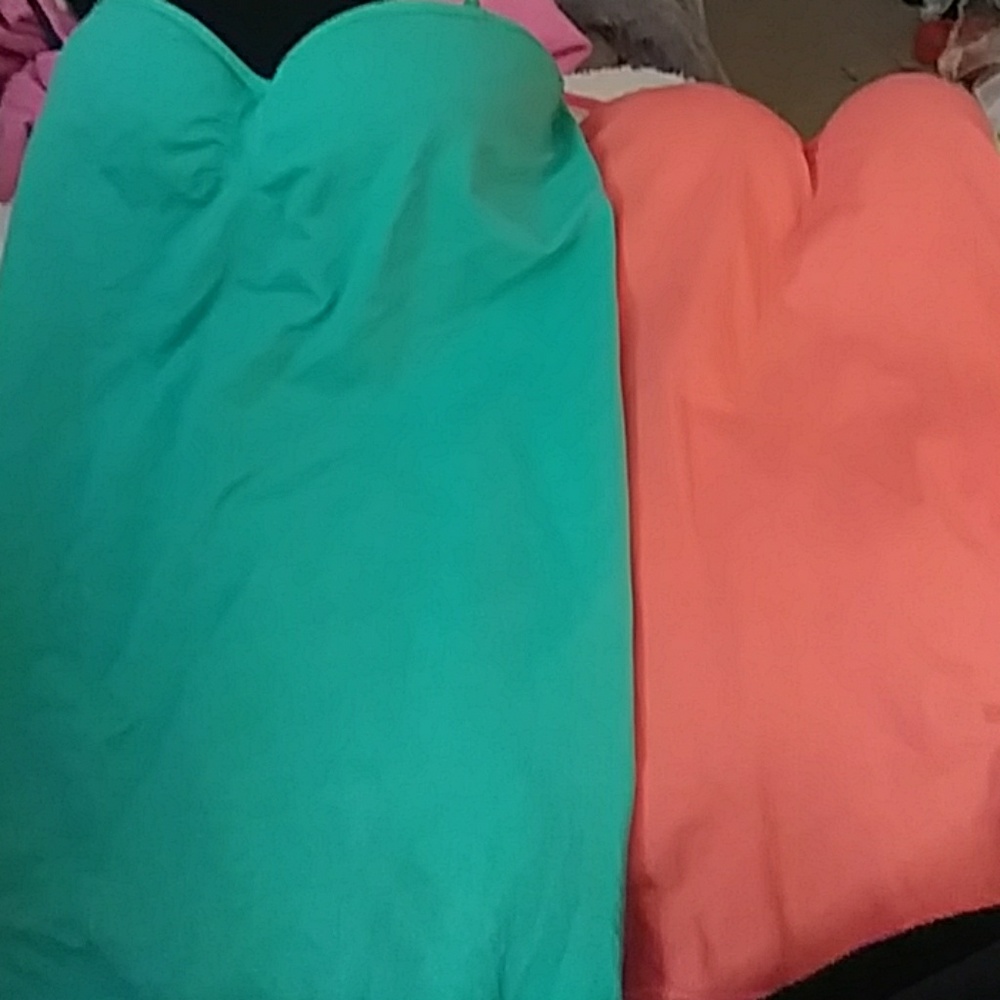 Built-in bra tanks